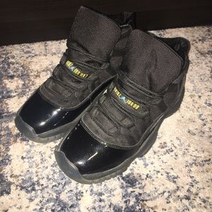 Jordan 11 Gamma Blue